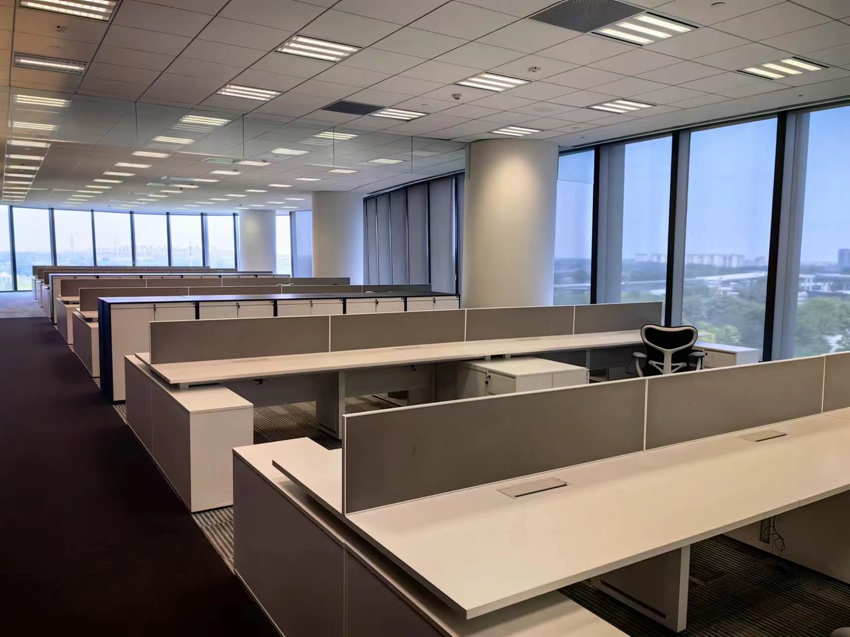 富泽人寿大厦    680平米办公室 